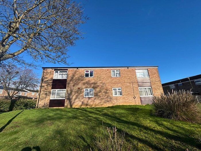 1 Bedroom Flat To Rent In Torquay Crescent, Stevenage, Hertfordshire, SG1