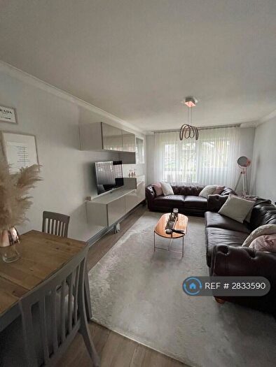 1 Bedroom Flat To Rent In Caneland Court, Waltham Abbey, EN9