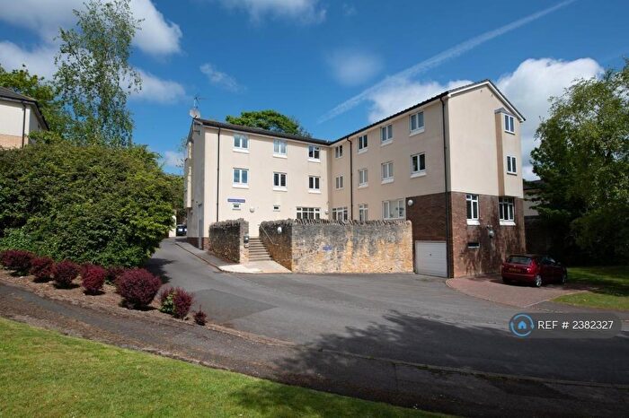2 Bedroom Flat To Rent In Dailey Hill House, Witney, OX28