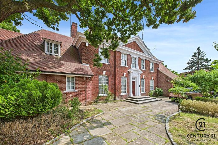 9 Bedroom Detached House For Sale In Winnington Road, London, N2