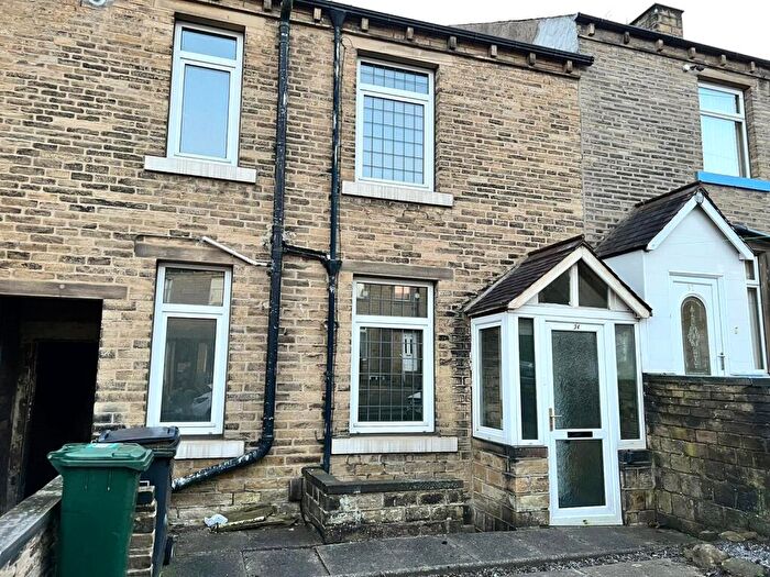2 Bedroom Terraced House To Rent In Tanfield Road, Huddersfield, West Yorkshire, HD1