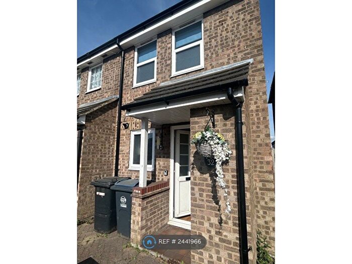 2 Bedroom End Of Terrace House To Rent In Cambridge Road, Sawbridgeworth, CM21