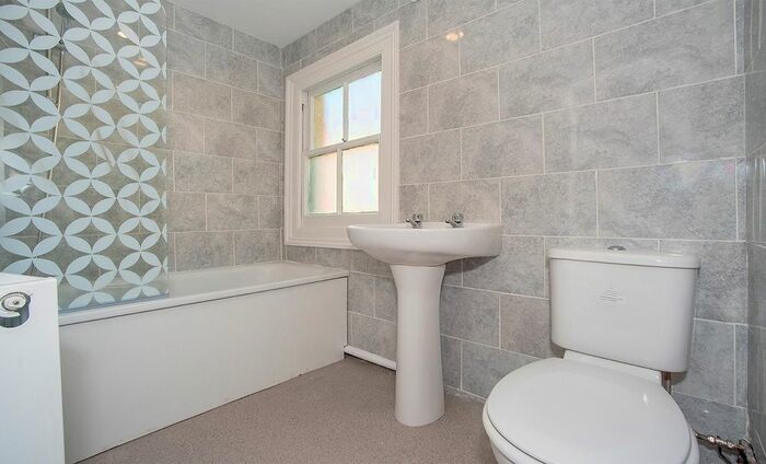 4 Bedroom Terraced House To Rent In Upper Flat, Norwood Road, London, SE24