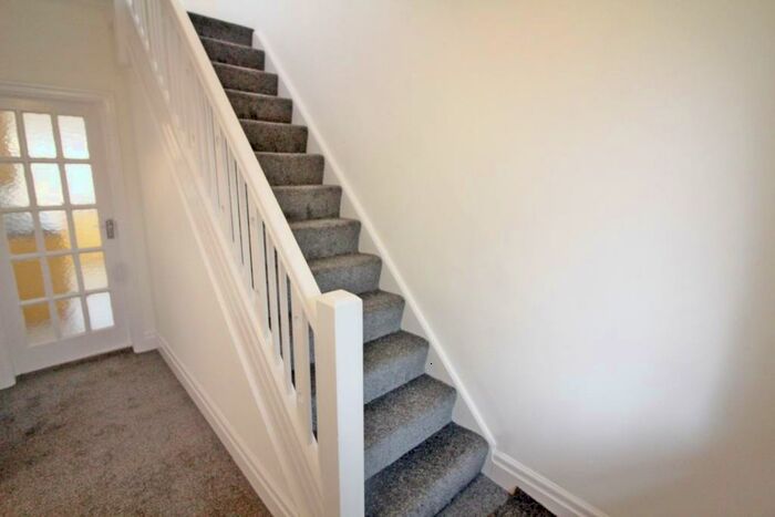 3 Bedroom Semi-Detached House To Rent In Brandlesholme Road, Bury, BL8