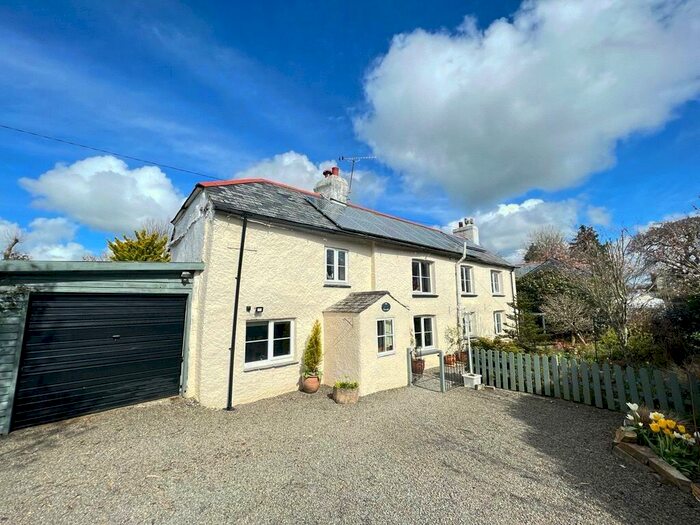3 Bedroom Detached House For Sale In Egloskerry, Launceston, Cornwall, PL15