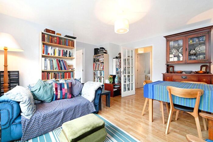 2 Bedroom Apartment To Rent In Basevi Way Greenwich, SE8