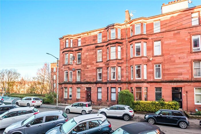 2 Bedroom Apartment For Sale In Bolton Drive, Mount Florida, G42