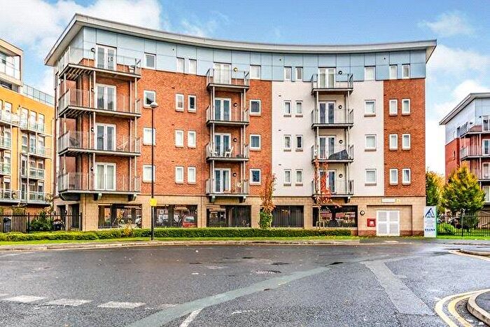 1 Bedroom Flat To Rent In Brindley House, Elmira Way, Salford, M5