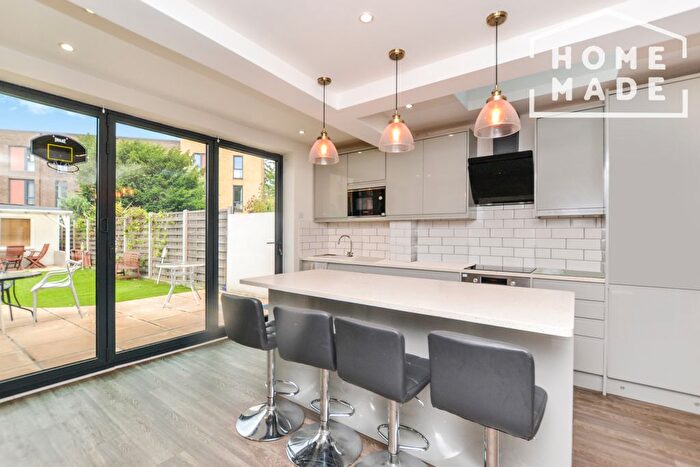 5 Bedroom Terraced House To Rent In Western Road, Merton, SW19