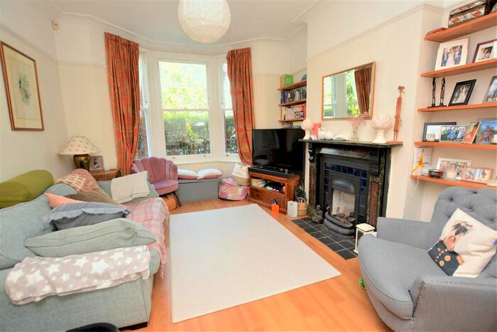 3 Bedroom Semi-Detached House For Sale In Warren Road, Colliers Wood, London, SW19
