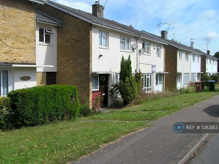 5 Bedroom Terraced House To Rent In Orchard Mead, Hatfield, AL10