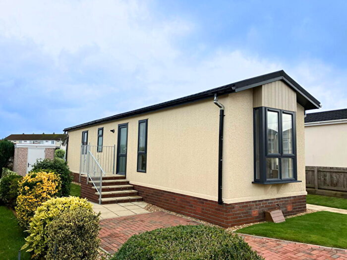 2 Bedroom Park Home For Sale In King George Residential Park, New Milton, Hampshire, BH25