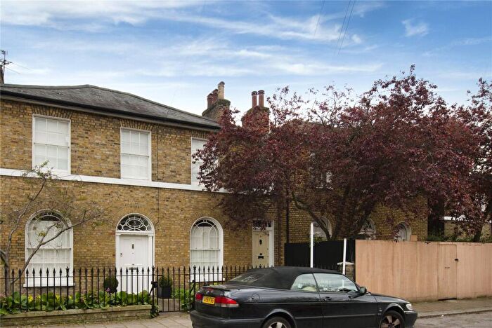 2 Bedroom Terraced House To Rent In Ripplevale Grove, Barnsbury, N1