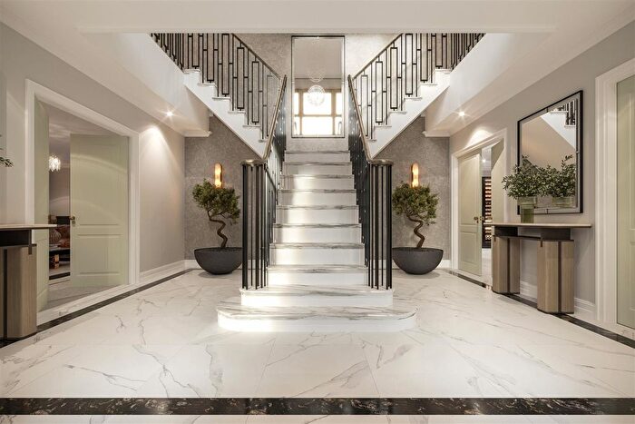 6 Bedroom Detached House For Sale In North Street, Winkfield, Windsor, SL4