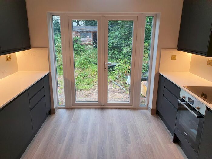 3 Bedroom Flat To Rent In Templars Avenue, London, NW11