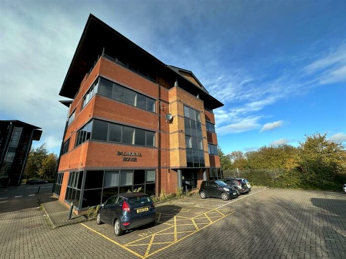 1 Bedroom Apartment To Rent In Balmoral House, Salford, M5
