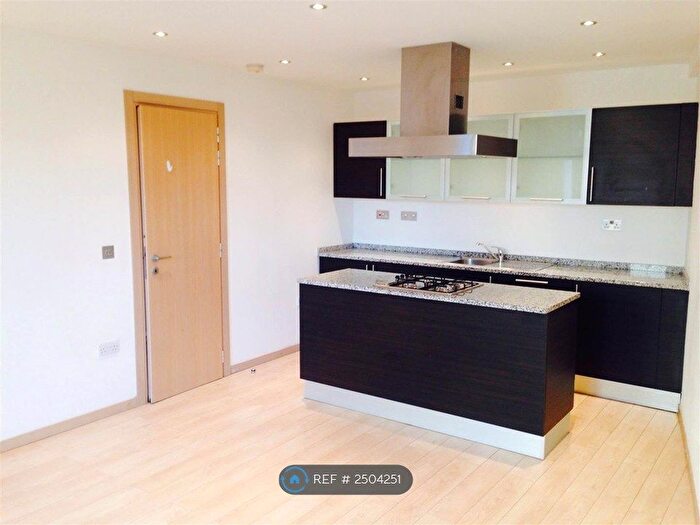 1 Bedroom Flat To Rent In Kilmuir House, Epsom, KT17