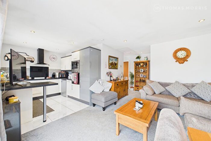 2 Bedroom Bungalow For Sale In Hermitage Road, Earith, Huntingdon, Cambridgeshire, PE28