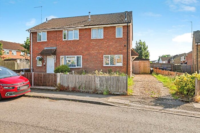 3 Bedroom House To Rent In Dore Close, Overstone Lodge, NN3