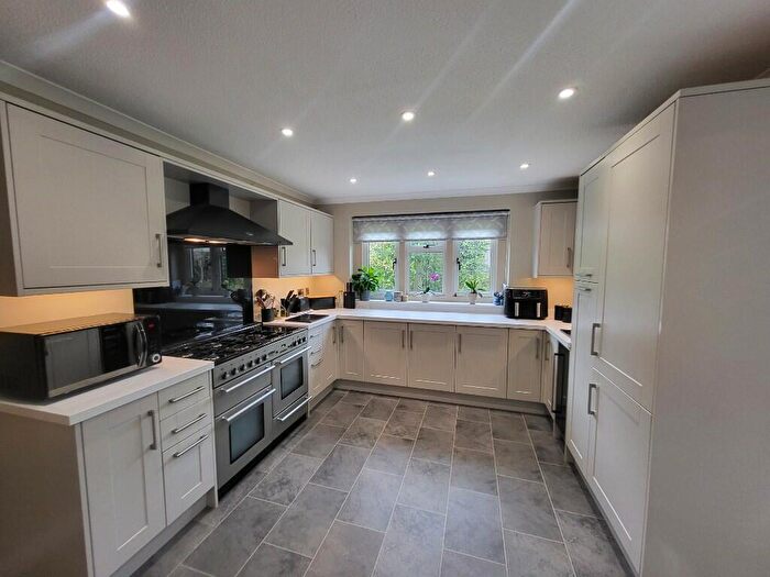5 Bedroom Detached House For Sale In Freame Way, Gillingham, Dorset, SP8