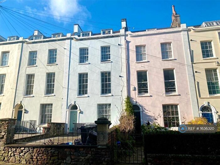 1 Bedroom Flat To Rent In Meridian Place, Bristol, BS8