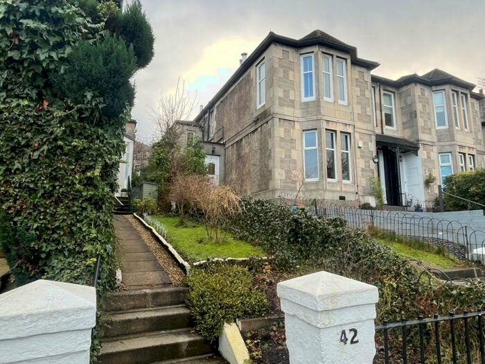 1 Bedroom Apartment To Rent In Rosslyn Avenue, Rutherglen, G73