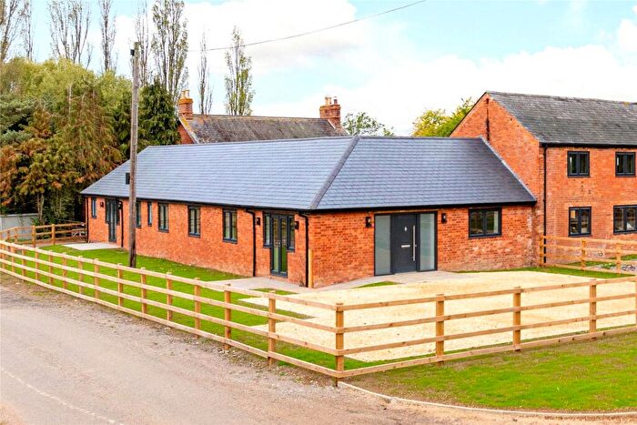 3 Bedroom Bungalow For Sale In Rectory Farm, Walgrave, Northampton, Northamptonshire, NN6