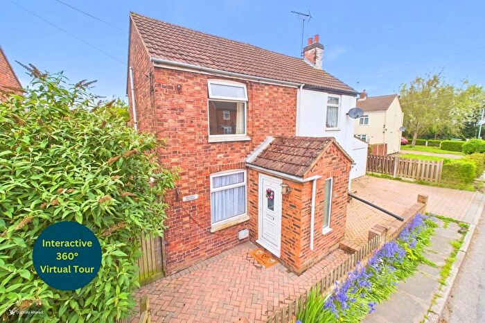 2 Bedroom Semi-Detached House For Sale In Townside, East Halton, DN40