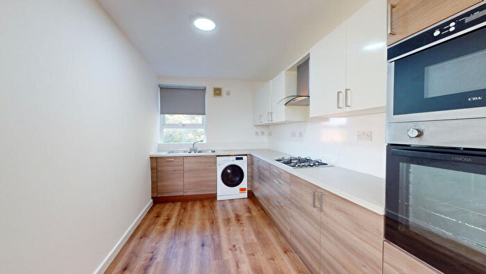 7 Bedroom Flat To Rent In The Globe, Newcastle Upon Tyne, NE2