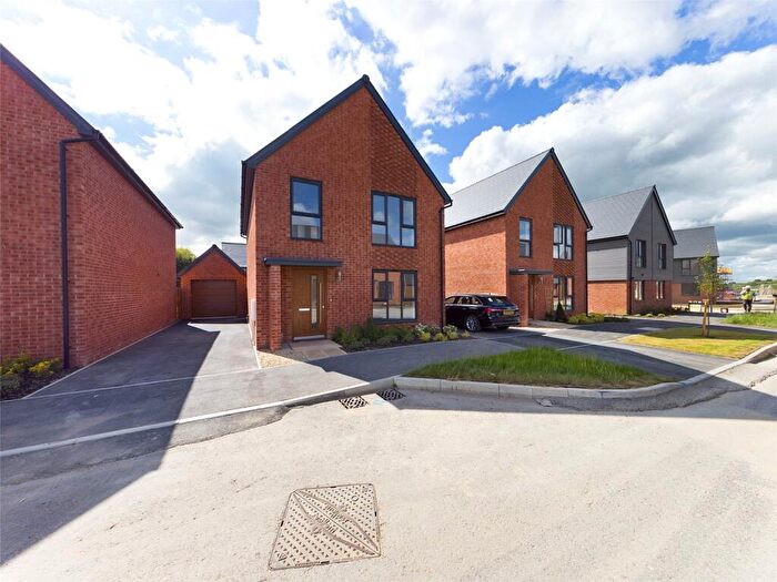 4 Bedroom Detached House To Rent In Cromwell Road, Innsworth, Gloucester, GL3