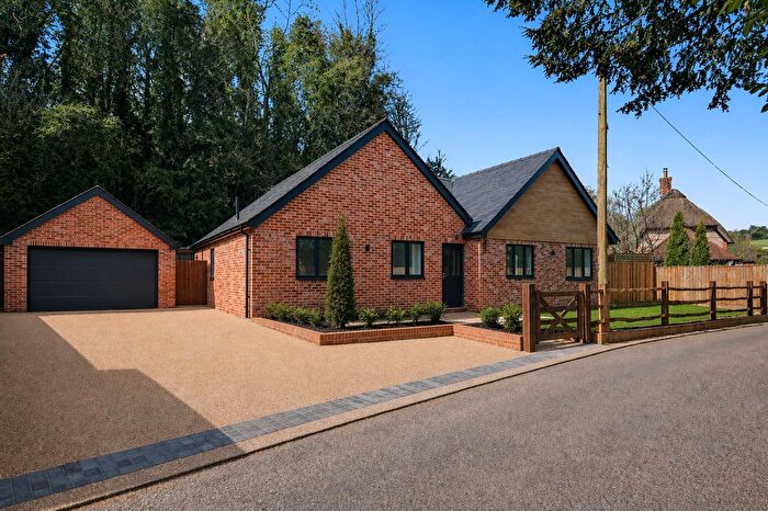 3 Bedroom Detached Bungalow For Sale In Lynch Lane, West Meon, GU32