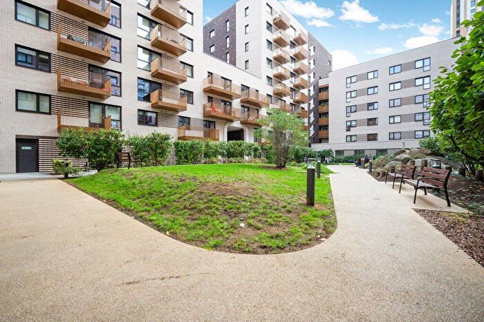Studio To Rent In Equipment Works, Vanguard Wy, E17