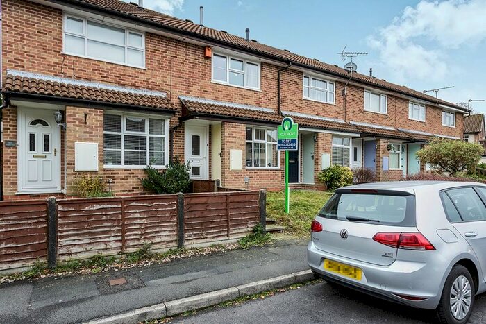 2 Bedroom Detached House To Rent In Crystal Way, Waterlooville, Hampshire, PO7