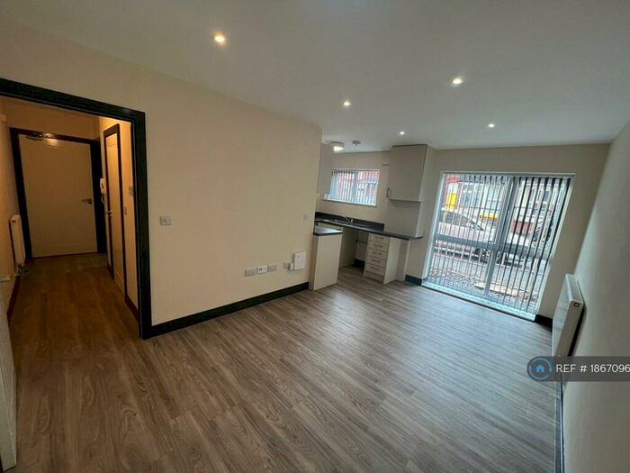 1 Bedroom Flat To Rent In Burgess Road, Leicester, LE2