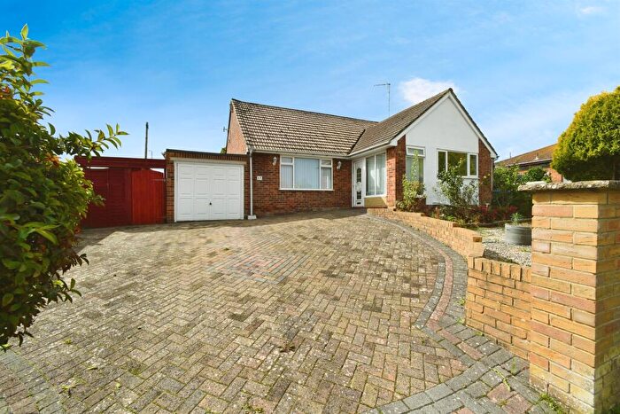 2 Bedroom Detached Bungalow For Sale In Firle Road, Peacehaven, BN10