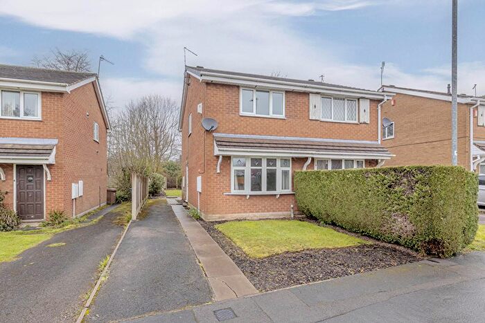 2 Bedroom Semi Detached House For Sale In Glencastle Way, Stoke-On-Trent, ST4