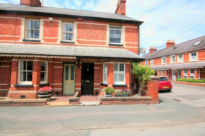 2 Bedroom End Of Terrace House To Rent In Marmion Road, Henley-on-Thames, Oxfordshire, RG9
