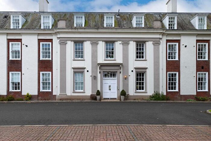 2 Bedroom Apartment For Sale In Taymount Terrace, Perth, PH1