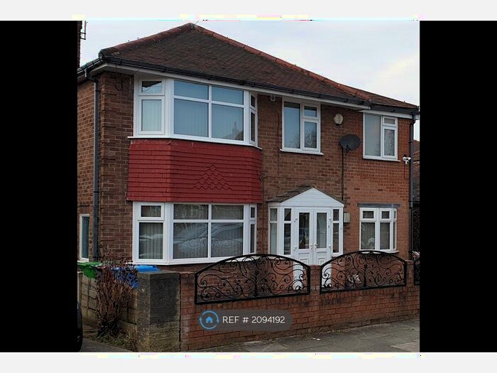 6 Bedroom Detached House To Rent In Caxton Road, Manchester, M14