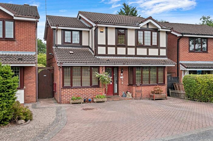 4 Bedroom Detached House For Sale In Meadowbank Drive, St. John's, Worcester., WR2