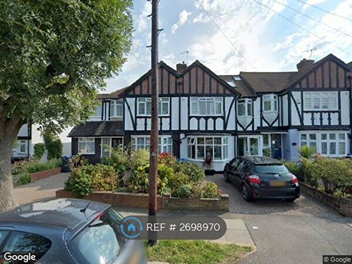 3 Bedroom Terraced House To Rent In Aragon Road, Morden, SM4