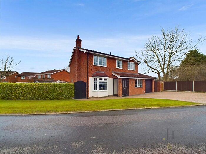 5 Bedroom Detached House For Sale In Ryecroft Close, Middlewich, Cheshire, CW10