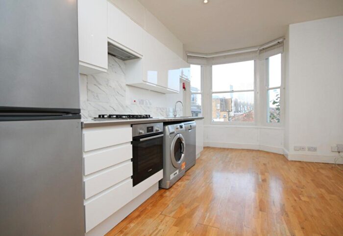 2 Bedroom Flat To Rent In St Johns Grove, Archway, N19