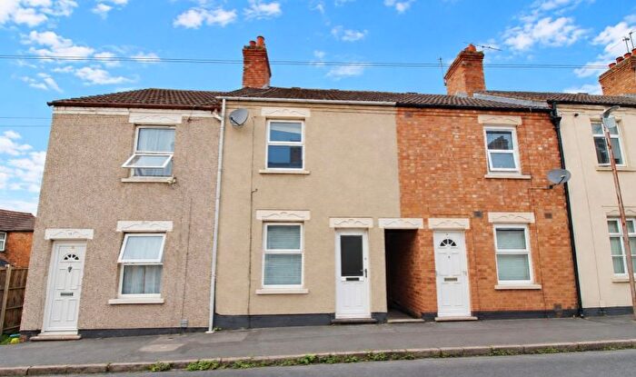 3 Bedroom Terraced House For Sale In Adams Street, Rugby, CV21