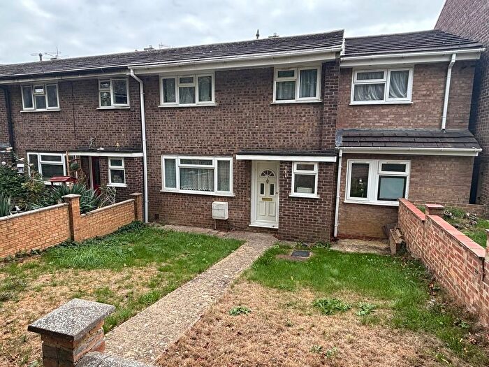 6 Bedroom Terraced House To Rent In Woodfield, Banbury, OX16