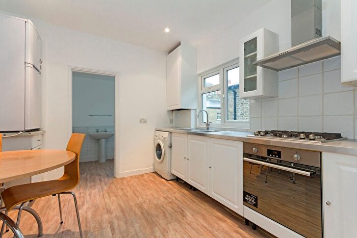 2 Bedroom Flat To Rent In Firth Gardens, London, SW6