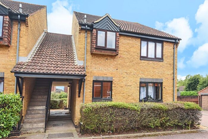 Studio For Sale In Victory Way, Surrey Quays, London, SE16