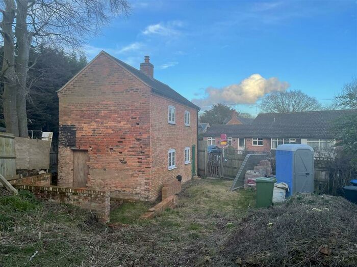 2 Bedroom Detached House For Sale In Poultney Lane, Kimcote, Lutterworth, LE17