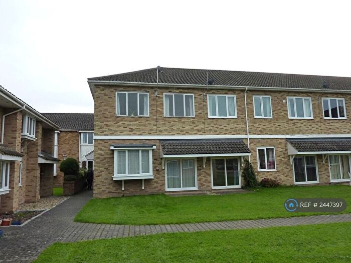 1 Bedroom Flat To Rent In Keswick Hall, Norwich, NR4