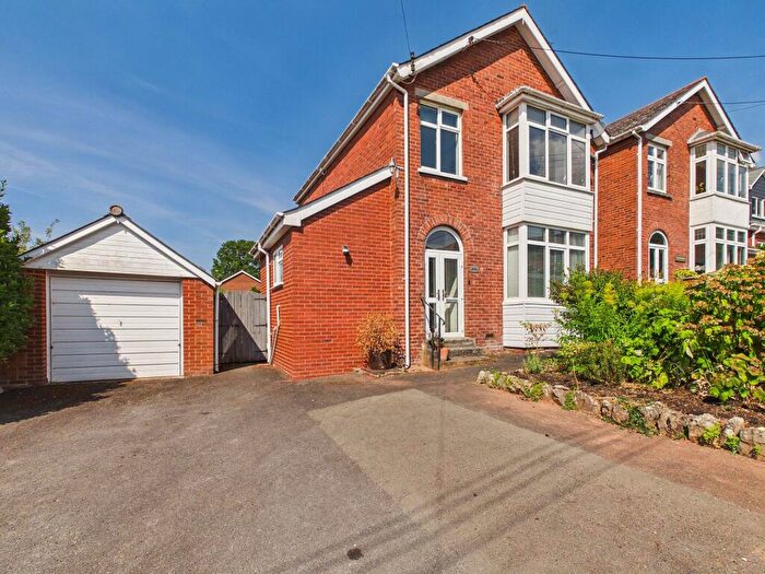 3 Bedroom Detached House For Sale In Buller Road, Crediton, EX17